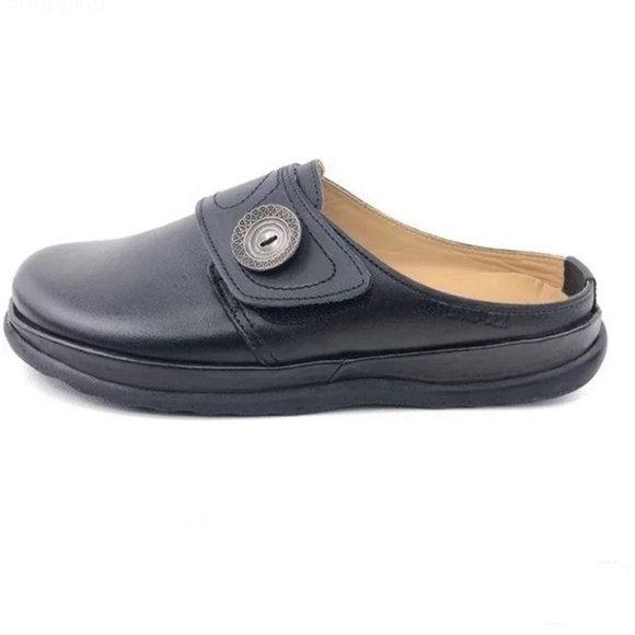 Haflinger Shoes - NWOT- Haflinger Charlotte Leather Clog